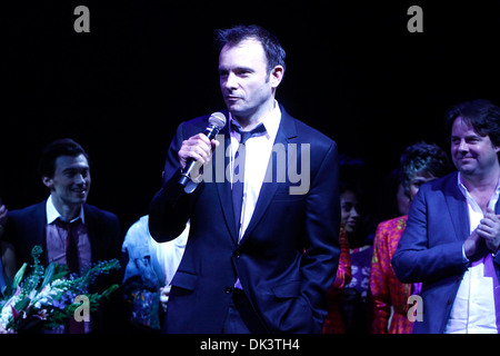 Matthew Warchus Broadway soirée d'ouverture de 'Ghost Comédie Musicale" au Lunt-Fontanne Theatre - Curtain Call New York City USA - 23.04.12 Banque D'Images