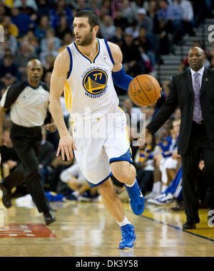 13 mars 2011 - Oakland, Californie, États-Unis - Golden State Warriors en avant VLADIMIR RADMANOVIC # 77 dans l'action contre les Minnesota Timberwolves. (Crédit Image : © William Mancebo/ZUMAPRESS.com) Banque D'Images
