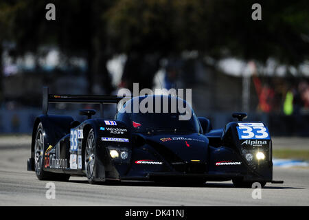 Mar 17, 2011 - Sebring, Floride, États-Unis -Niveau 5 CHRISTOPHE BOUCHUT, pilote de la France, au cours de la pratique pour les 12 heures de Sebring, en Floride. Sebringin (Crédit Image : © Rainier Ehrhardt/ZUMApress.com) Banque D'Images