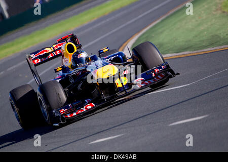 Mar 27, 2011 - Melbourne, Victoria, Australie - voitures sur la piste au cours de la Formule Un Grand Prix d'Australie. (Crédit Image : © Andrew Gyopar/ZUMAPRESS.com) Banque D'Images