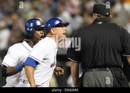 1 juillet 2011 - Flushing, New York, États-Unis - New York Mets l'arrêt-court Jose Reyes (7) et au cours de la cinquième manche contre les Yankees de New York au Citi Field. (Crédit Image : © Debby Wong/ZUMAPRESS.com) Southcreek/mondial Banque D'Images