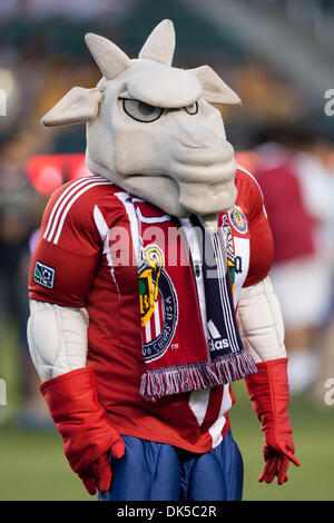 30 avril 2011 - Carson, Californie, États-Unis - Chivas USA mascot avant la Major League Soccer match entre le New England Revolution et Chivas USA au Home Depot Center. Chivas USA a ensuite battu le New England Revolution avec le score final de 3-0. (Crédit Image : © Brandon Parry/global/ZUMAPRESS.com) Southcreek Banque D'Images