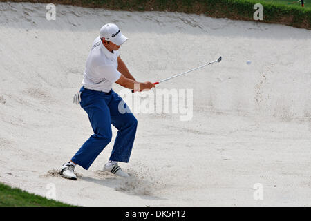 19 mai 2011 - Fort Worth, Texas, US - Sergio Garcia blasts du sable sur # 13 durant le 1er tour de la PGA Crowne Plaza Invitational à Colonial. (Crédit Image : © Andrew Dieb/global/ZUMAPRESS.com) Southcreek Banque D'Images