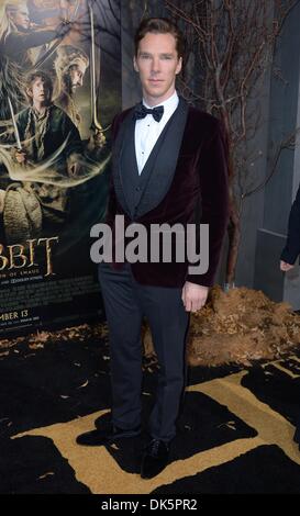 Los Angeles, USA. 2e décembre 2013. Benedict Cumberbatch arrive à la première pour le Hobbit, la Désolation de Smaug, Los Angeles, l'Amérique - 2 Déc 2013 Crédit : Sydney Alford/Alamy Live News Banque D'Images