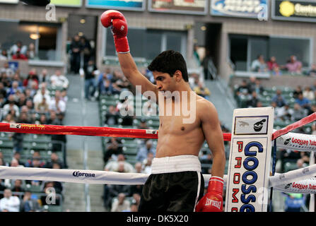 14 mai 2011 - Carson, Californie, États-Unis - un événement undercard le samedi soir au Super Six World Boxing Classic demi-finales à Carson, Californie. (Crédit Image : © Jonathan Alcorn/ZUMAPRESS.com) Banque D'Images