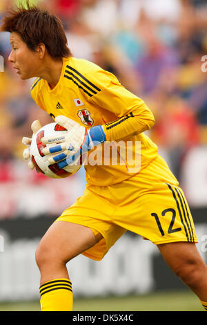 14 mai 2011 - Columbus, Ohio, États-Unis - Gardien de Ayumi Kaihori (# 12) du Japon au premier semestre correspondent à l'action. L'équipe nationale féminine des États-Unis a battu le Japon 2-0 dans un match amical match de football joué au stade de l'équipe de Columbus, Ohio. (Crédit Image : © Scott Grau/ZUMAPRESS.com) Southcreek/mondial Banque D'Images