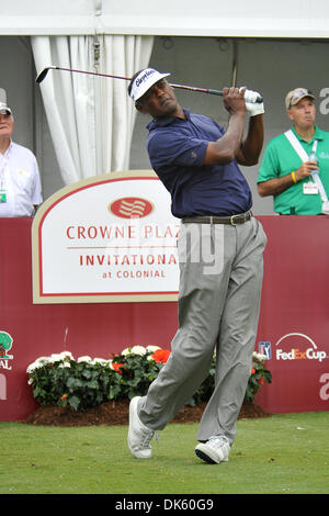 18 mai 2011 - Fort Worth, TX, USA - Vijay Singh tees off au Pro-Am Jour du Crowne Plaza Invitational à colonial a joué au Colonial Country Club à Fort Worth, TX. (Crédit Image : © Patrick Green/ZUMAPRESS.com) Southcreek/mondial Banque D'Images