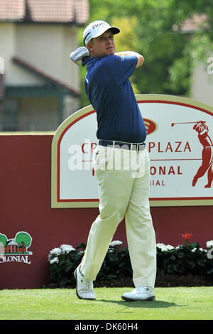 18 mai 2011 - Fort Worth, TX, USA - David Toms tees off au Pro-Am Jour du Crowne Plaza Invitational à colonial a joué au Colonial Country Club à Fort Worth, TX. (Crédit Image : © Patrick Green/ZUMAPRESS.com) Southcreek/mondial Banque D'Images