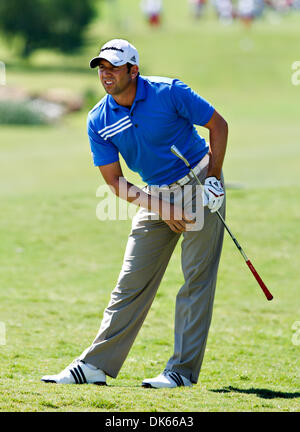 26 mai 2011 - Las Colinas, Texas, US - Sergio Garcia regarde son second coup du 3e fairway pendant le premier tour de l'HP 2011 Championnat Byron Nelson. (Crédit Image : © Andrew Dieb/global/ZUMAPRESS.com) Southcreek Banque D'Images