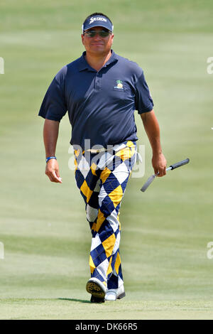 Le 27 mai 2011 - Las Colinas, Texas, US - Robert Gamez aborde le 18ème green au cours de la deuxième ronde de la HP 2011 Championnat Byron Nelson. (Crédit Image : © Andrew Dieb/global/ZUMAPRESS.com) Southcreek Banque D'Images