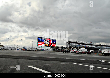 Le 27 mai 2011 - Concord, Caroline du Nord, États-Unis d'Amérique - Un regard sur un parking vide à la plus grande télé HD au Coca-Cola 600 à Charlotte Motor Speedway à Concord, Caroline du Nord (Image Crédit : © Anthony Barham/global/ZUMAPRESS.com) Southcreek Banque D'Images