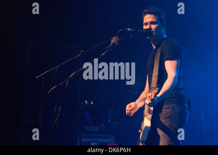 Jon Fratelli vrai nom John Lawler de Henri Salvador effectuant à O2 ABC Glasgow Ecosse - 26.09.12 Banque D'Images