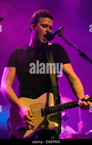 Jon Fratelli vrai nom John Lawler de Henri Salvador effectuant à O2 ABC Glasgow Ecosse - 26.09.12 Banque D'Images