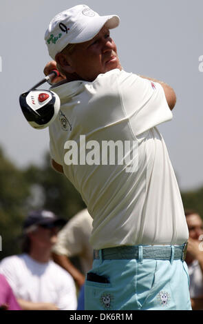 10 juin 2011 - Memphis, TN, États-Unis - 10 juin 2011 - John Daly tees off sur 2 à la lettre de st Jude Classic. (Crédit Image : © Alan/Spearman Le ZUMAPRESS.com)/appel commercial Banque D'Images