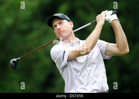 16 juin 2011 - Bethesda, Maryland, États-Unis - JIM FURYK tees off sur trou no 5 pendant le premier tour de jouer à l'US Open (crédit Image : © James Berglie/ZUMAPRESS.com) Banque D'Images