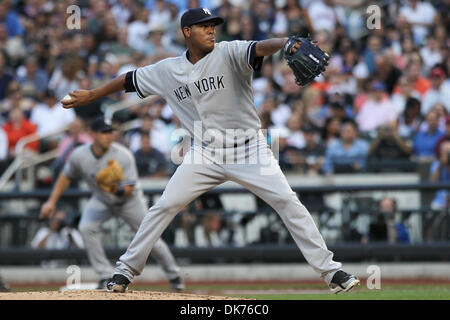 1 juillet 2011 - Flushing, New York, États-Unis - le lanceur partant des Yankees de New York Ivan Nova (47) emplacements pendant la première manche contre les Mets de New York au Citi Field. (Crédit Image : © Debby Wong/ZUMAPRESS.com) Southcreek/mondial Banque D'Images