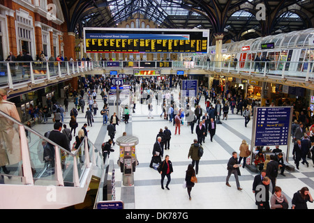 La gare de Liverpool Street, Londres, Angleterre, Royaume-Uni Banque D'Images