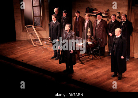 Soirée d'ouverture de distribution de Broadway "un ennemi du peuple' à Friedman Theatre - Curtain Call New York City USA - 27.09.12 Banque D'Images