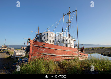 Un vieux bateau,Homer Spit en Alaska, USA Banque D'Images