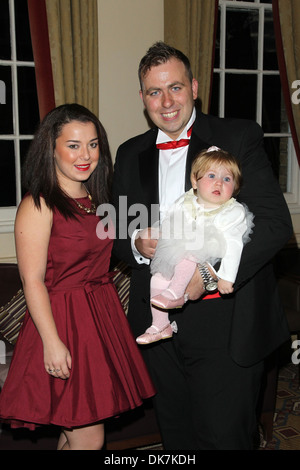 Dani Harmer accueille un événement de collecte de fonds de bienfaisance à Richmond Hill Hotel à sensibiliser 50 000 livres pour le compte de McLaren à cause d'un coquelicot Banque D'Images