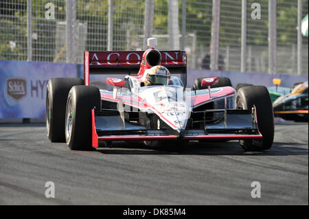 9 juillet 2011 - Toronto, Ontario, Canada - James Jakes passe son tour 5 au Honda Indy Toronto (crédit Image : © Steve Southcreek Dormer/global/ZUMAPRESS.com) Banque D'Images