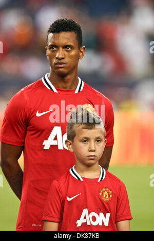 13 juillet 2011 - Foxborough, Massachuestts, U.S - le milieu de terrain de Manchester United Nani (17) au cours des cérémonies d'avant-match au Stade Gillette. Manchester United a battu le New England Revolution 4 - 1. (Crédit Image : © Mark Fort/global/ZUMAPRESS.com) Southcreek Banque D'Images