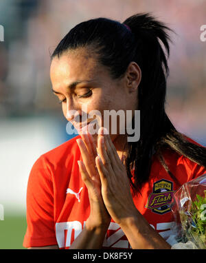 20 juillet 2011 : Le Western New York Flash défait les majicJack 3-1 à Sahlen's Stadium à Rochester, NY dans un Women's Professional Soccer (WPS) se rencontreront. Marta (# 10) juste avant de jouer la majicJack.(Image Crédit : © Alan Schwartz/Cal/ZUMAPRESS.com) Media Sport Banque D'Images