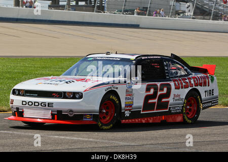 23 juillet 2011 - Nashville, Tennessee, États-Unis - pilote de la série NASCAR Nationwide Brad Keselowski (22 feuilles) pour une route à ciel ouvert la course à la qualification des pièces automobiles 300 fédérés au Nashville Super Speedway de Nashville, Tennessee. (Crédit Image : © Mitch/jones/ZUMAPRESS.com) mondial Southcreek Banque D'Images