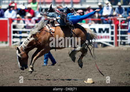 24 juillet 2011 - Salinas, Californie, États-Unis - Clint Cannon de Waller, TX rides pendant le court sentier Caribou tour au California Rodeo Salinas à Salinas, CA. (Crédit Image : © Matt Cohen/ZUMAPRESS.com) Southcreek/mondial Banque D'Images