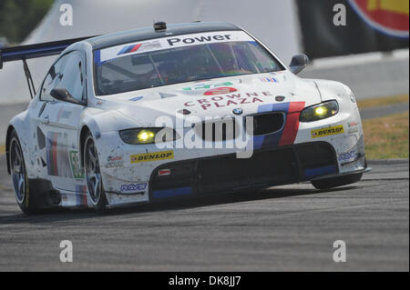 24 juillet 2011 - Bowmanville, Ontario, Canada - l'équipe BMW # 56 RLL BMW E92 M3 au cours de l'IMSA ALMS Grand Prix de Mosport. La course a lieu au Mosport International Raceway à Bowmanville (Ontario). (Crédit Image : © Keith Hamilton/ZUMAPRESS.com) Southcreek/mondial Banque D'Images