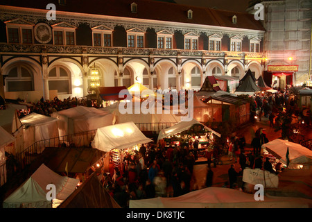 Marché de Noël à Stallhof historique, du château de Dresde, Saxe, Allemagne Banque D'Images