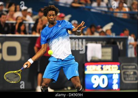 Août 04, 2011, Washington, District de Columbia, États-Unis d'Amérique - 04 août 2010 : Legg Mason Tennis Classic, parrainé par Geico..Numéro 1 GAEL MONFILS bat nombre de semences Semences 15 Dmitry Tursunov 6-2, 7-6 (Image Crédit : © Roland Pintilie/global/ZUMAPRESS.com) Southcreek Banque D'Images