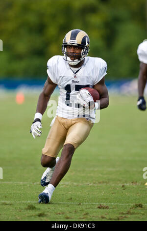 05 août 2011 - Earth City, Missouri, États-Unis - St Louis Rams wide receiver Donnie Avery (17) au cours Saint Louis Rams camp d'entraînement de l'après-midi s'est tenue au Centre de formation de Russell Earth City, Missouri. (Crédit Image : © Jimmy Simmons/ZUMAPRESS.com) Southcreek/mondial Banque D'Images