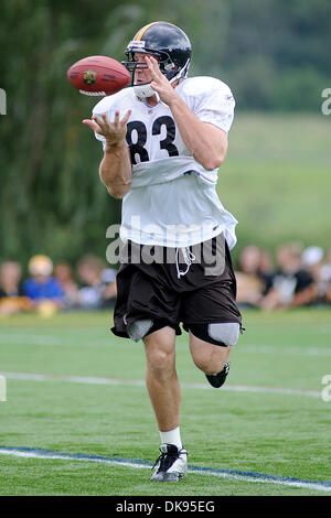 10 août 2011 - Latrobe, Pennsylvanie, États-Unis - Pittsburgh Steelers tight end Heath Miller (83) fait une prise au cours de camp d'entraînement à Saint Vincent College à Latrobe, PA. (Crédit Image : © Dean Beattie/global/ZUMAPRESS.com) Southcreek Banque D'Images