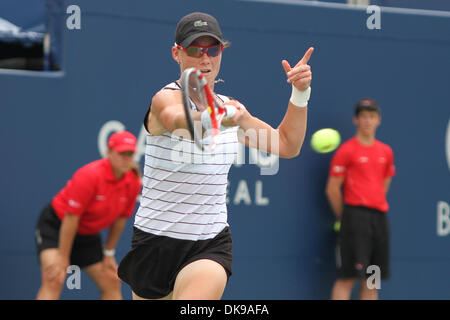 14 août 2011 - Toronto, Ontario, Canada - Australie's Samantha Stosur en action lors de la finale du championnat pour la Coupe Rogers, a joué au Centre Rexall, à Toronto. Serena Williams a remporté le championnat de la Coupe Rogers en 5 sets 4-6, 2-6 sur Stosur (crédit Image : © Steve Southcreek Dormer/global/ZUMAPRESS.com) Banque D'Images