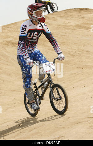 19 août 2011 - London, Greater London, Royaume-Uni - USA Connor Fields à la Coupe du monde de BMX Supercross dans le Parc olympique de Londres. (Crédit Image : ©/ZUMAPRESS.com) Liasi Theodore Banque D'Images