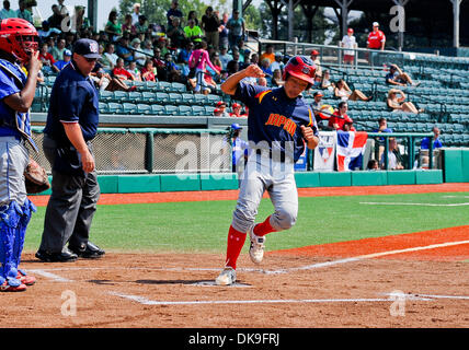 20 août 2011 - Aberdeen, Maryland, États-Unis - Japon une autre onu scores dans leur défaite 10-3 de la République dominicaine dans le cadre du Championnat samedi à la Cal Ripken World Series à Aberdeen, Maryland le 20 août 2011. (Crédit Image : © Scott Serio/Eclipse/ZUMAPRESS.com) Banque D'Images