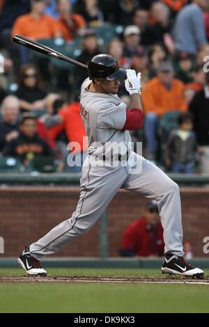 Le 26 août 2011 - San Francisco, Californie, États-Unis - le voltigeur des Houston Astros J.D. Martinez (14) pivote à un lancer au cours de la MLB match entre les Giants de San Francisco et les Astros de Houston. Les Giants de San Francisco gagner le match 2-1. (Crédit Image : © Southcreek Dinno Kovic/global/ZUMAPRESS.com) Banque D'Images