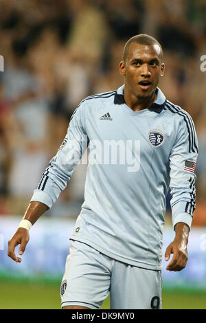 27 août 2011 - Kansas City, Kansas, États-Unis - Sporting KC transférer Teal Bunbury (9) au cours de la seconde moitié. FC Dallas battu Sporting KC 3-2 à LIVESTRONG Sporting Park à Kansas City, Kansas. (Crédit Image : © Tyson Hofsommer/global/ZUMAPRESS.com) Southcreek Banque D'Images