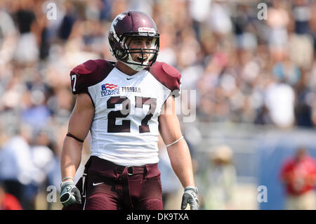 3 septembre 2011 - East Hartford, Connecticut, États-Unis - DB Fordham Brendan Melanophy (27) au cours de l'UConn accueil l'ouvreur à Rentschler Field. UConn mène 21 Fordham - 0 à la mi-temps. (Crédit Image : © Geoff Bolte/ZUMAPRESS.com) Southcreek/mondial Banque D'Images