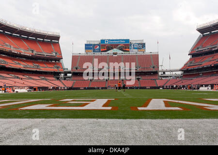 11 septembre 2011 - Cleveland, Ohio, États-Unis - Le champ à stade Cleveland Browns de Cleveland, Ohio deux heures avant l'envoi du jeu entre les Bengals de Cincinnati et Cleveland Browns. (Crédit Image : © Frank Jansky/global/ZUMAPRESS.com) Southcreek Banque D'Images