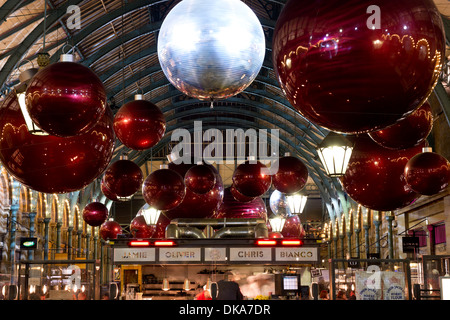 Jardin du couvent des feux du soir, Noël 2013 - Londres Banque D'Images