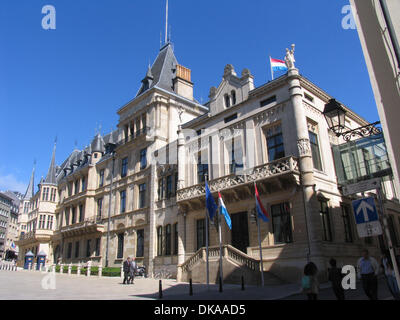 Le Palais grand-ducal est situé à la partie historique de la ville de Luxembourg. Ce lieu est classé monument historique dans le guide de 2013 Luxembourg. Photo : Klaus Nowottnick Date : 2 septembre 2013 Banque D'Images