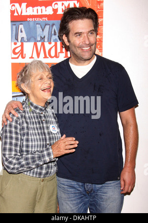 Estelle Parsons et Craig Bierko Rencontrez et Saluez avec cast de "AdA" à la MaMa studios de pratique New York City USA - 18.09.12 Banque D'Images