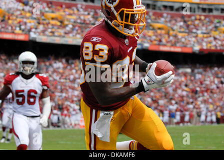 Septembre 18, 2011 - Landover, Maryland, United States of America - action jeu NFL à FedEx Field, deuxième trimestre touché en réception par Redskins de Washington tight end Fred Davis (83)Les cardinaux défaite Redskins 22-21 (crédit Image : © Roland Pintilie/global/ZUMAPRESS.com) Southcreek Banque D'Images