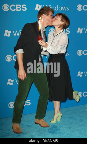 Barrett Foa Renee Felice Smith CBS 2012 Fall Premiere partie tenue à Greystone Manor West Hollywood Californie - 18.09.12 Banque D'Images
