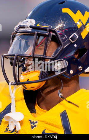 24 septembre 2011 - Morgantown, Virginie-Occidentale, États-Unis - West Virginia wide receiver Tavon Austin (1) avant le match contre les Tigers de LSU joué au Stade Milan Puskar Milan de Morgantown, West Virginia. (Crédit Image : © Frank Jansky/global/ZUMAPRESS.com) Southcreek Banque D'Images