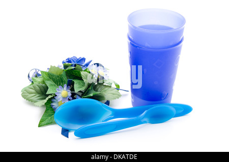 Tasses de boisson bleu avec couverts Banque D'Images
