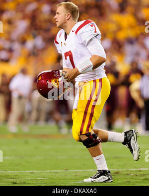 24 septembre 2011 : l'USC Trojans Quarterback Matt Barkley # 7 en action lors d'un match de football entre les NCAA Arizona State Sun Devils de l'université et de l'USC Trojans au Sun Devil Stadium de Tempe, Arizona, remporté par les Sun Devils, 43-22.(Image Crédit : © Max Simbron/Cal/ZUMAPRESS.com) Media Sport Banque D'Images