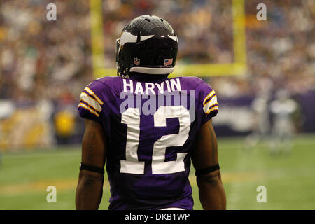 Septembre 25, 2011 - Minneapolis, Minnesota, États-Unis - Minnesota football PERCY HARVIN Viking payeur en attente d'un coup de retour. Harvin a quitté le match contre les Lions de Detroit au second semestre après des vomissements dans une poubelle. Harvin a une histoire de migraine.. Les Lions de Détroit battre les Vikings du Minnesota 26-23. Les Lions ont remporté leur premier match dans le Metrodome depuis 1997 et maintenant un recor 3-0 Banque D'Images